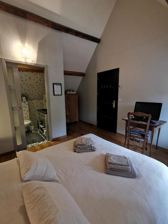 Le Petit Moulin Bed & Breakfast Faverelles Exterior photo