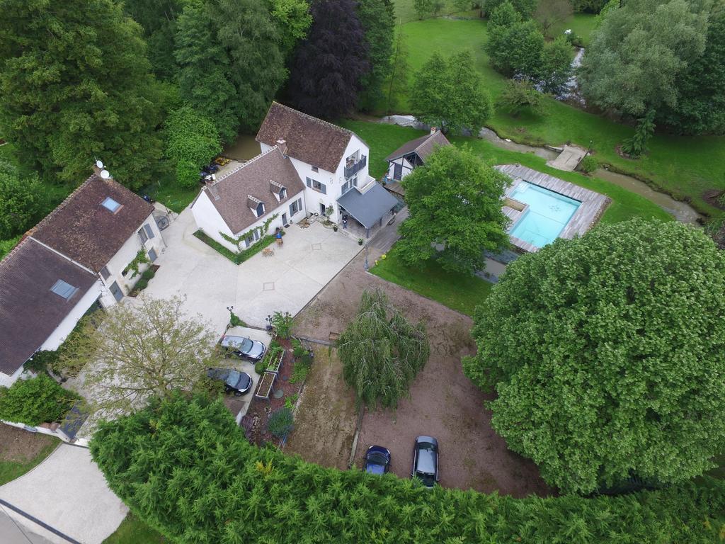 Le Petit Moulin Bed & Breakfast Faverelles Exterior photo
